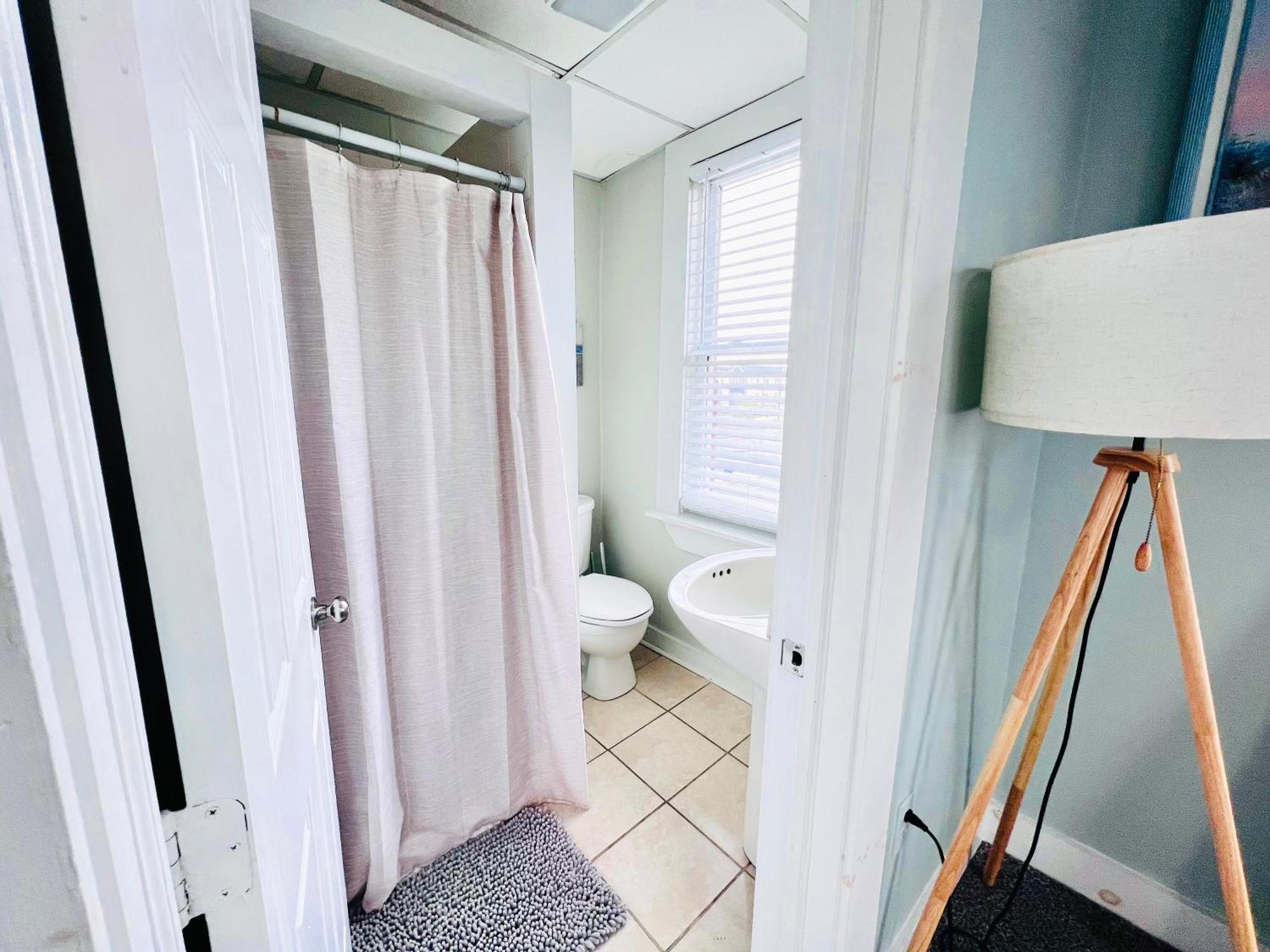 Entire Lovely 3 Bedroom, 2 Bathroom Apartment! 1 Block To The Beach And Boardwalk! Wildwood Kültér fotó